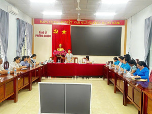 HỘI LHPN PHƯỜNG AN LỘC TỔ CHỨC HỌP GIAO BAN CÔNG TÁC ỦY THÁC...
