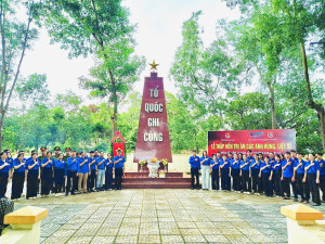 TUỔI TRẺ PHƯỜNG AN LỘC THẮP NẾN TRI ÂN – THÀNH KÍNH TƯỞNG...