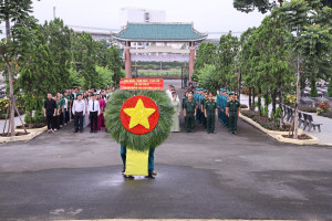 Xã An Viễn dâng hương tưởng niệm các Anh hùng liệt sĩ nhân...