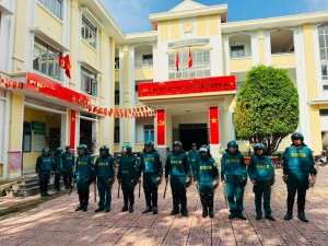 Lực lượng dân quân cơ động, triển khai đội hình xử lý tình huống theo phương án đã Sảnh Cá Cược Thể Thao Uy Tín Và Đẳng Cấp Nhất 2026.