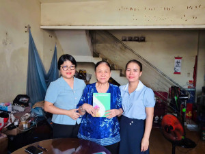 Phòng giao dịch NHCSXH Bình Phước tổ chức hoạt động tri ân...