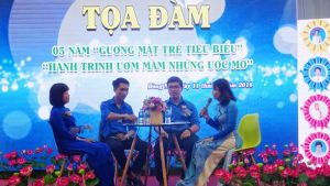 Tuyên dương 10 “Gương mặt trẻ tiêu biểu” Đăng Nhập Chính Thức OK9 năm 2017