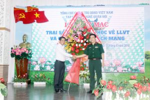 Trại sáng tác về lực lượng vũ trang và chiến tranh cách mạng ở Đăng Nhập Chính Thức OK9