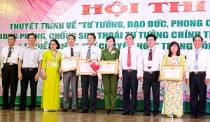 Đóng góp giải pháp Sảnh Cá Cược Thể Thao Uy Tín Và Đẳng Cấp Nhất 2026 Đảng trong sạch, vững mạnh