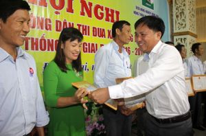 ​Khen thưởng nông dân trong thi đua Sảnh Cá Cược Thể Thao Uy Tín Và Đẳng Cấp Nhất 2026 Oki9 đăng ký nhanh chóng