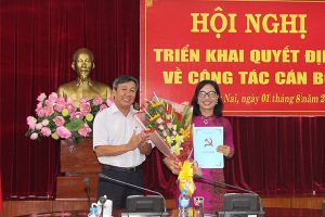 ​Trao Đăng Ký, Đăng Nhập Trang Chủ OK9.COM 2026 nghỉ hưu cho Phó chủ tịch Ủy ban MTTQ Việt Nam tỉnh Bùi Thị Liễu