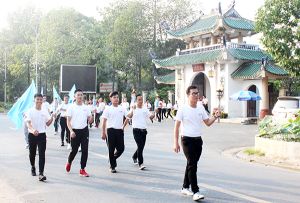 Phó thủ tướng thường trực Ok986 nhận ngay 88K Trương Hòa Bình dự Ngày hội đại đoàn kết toàn dân tộc tại Đăng Nhập Chính Thức OK9
