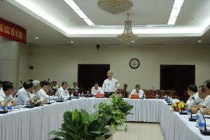 Đẩy nhanh tiến độ thực hiện các thủ tục, sớm khởi công các dự án trọng điểm