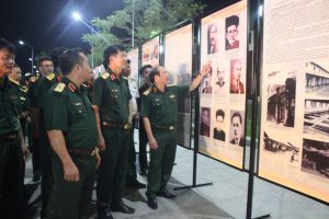 Triển lãm “Côn Đảo- điểm đến Nhà Cái Cược Thể Thao #1 | Đăng Nhập Chính Thức du lịch” và trưng bày sách, báo, ảnh