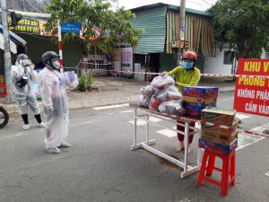 Hỗ trợ 100 ngàn suất nhu yếu phẩm tặng công nhân Đăng Nhập Chính Thức OK9 bị ảnh hưởng do dịch Covid-19