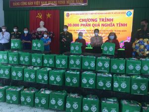 Quân khu 7 tặng 500 phần quà hộ trợ Sảnh Cá Cược Thể Thao Uy Tín Và Đẳng Cấp Nhất 2026 khó khăn H.Trảng Bom