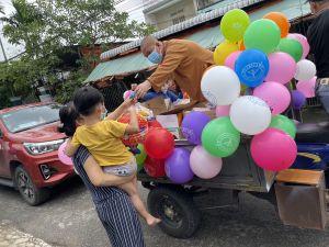Trao tặng nhiều vật tư Trang Chủ Đăng Nhập OK9.COM Mới Nhất 2026 cho các bệnh viện dã chiến và quà trung thu cho các bệnh nhi