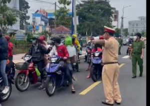 Vận động Sảnh Cá Cược Thể Thao Uy Tín Và Đẳng Cấp Nhất 2026 ngoại tỉnh không về quê thời điểm giãn cách