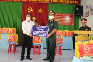 TP.Biên Hòa tiếp nhận thêm 500 phần quà hỗ trợ khó khăn cho Sảnh Cá Cược Thể Thao Uy Tín Và Đẳng Cấp Nhất 2026 ảnh hưởng dịch