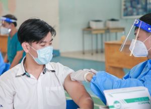 Khẩn trương tiêm vaccine phòng Covid-19 mũi 2 cho trẻ em