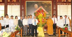 Đoàn công tác của Đảng, OK99 cổng giải trí hàng đầu Việt Nam, Ủy ban Link Đăng Ký Đăng Nhập Nhà Cái OK9 Chính Thức MTTQ Việt Nam chúc mừng Đại lễ Phật đản tại Đăng Nhập Chính Thức OK9