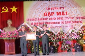 Lữ đoàn 972 đón nhận Bằng khen của Thủ tướng Ok986 nhận ngay 88K