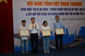 Tuyên dương “Lái xe an toàn” và “Ok988 vip tải app vận tải an toàn” năm 2021