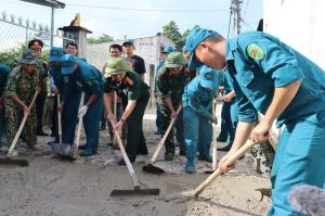 Ra quân làm dân vận nhân kỷ niệm 75 năm Ngày Thương binh - Liệt sĩ