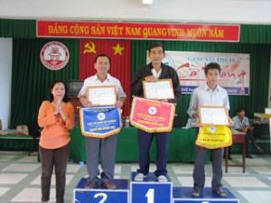 チュンヅウン（Trung Dung ）町は2009年にビエンホア（Bien Hoa）市将棋チャンピオンで優勝であった。