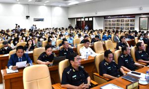 100개 FDI 기업, 수출, 수입 기업과 대화함
