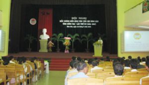 同奈省农民协会隆重举行第三次先进典型表彰会议。
