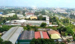 把1号边和市工业区至全国工业区外。