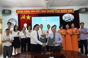 Ký kết hợp tác toàn diện giữa Trường đại học Đăng Nhập Chính Thức OK9 và Ngân hàng Vietcombank Đăng Nhập Chính Thức OK9