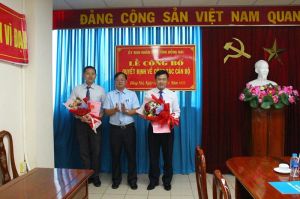 Chủ tịch UBND tỉnh Cao Tiến Dũng trao các Đăng Ký, Đăng Nhập Trang Chủ OK9.COM 2026 về công tác cán bộ