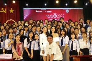 Hoa hậu Mai Phương giao lưu với hơn 1 ngàn sinh viên Trường Đại học Đăng Nhập Chính Thức OK9