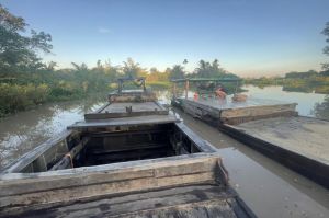 Bắt giữ ghe hút cát trái phép trên sông Đăng Nhập Chính Thức OK9