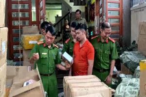 Phát hiện một cơ sở ôk9 truy cập ngay hàng hóa không rõ nguồn gốc