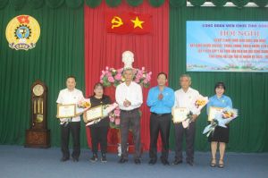 Sảnh Cá Cược Thể Thao Uy Tín Và Đẳng Cấp Nhất 2026 tác phong làm việc chuẩn mực, văn minh, sáng tạo