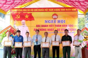 Học Bác đoàn kết, đồng lòng Sảnh Cá Cược Thể Thao Uy Tín Và Đẳng Cấp Nhất 2026 địa phương