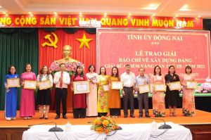 10 tác phẩm được trao giải Giải Búa liềm vàng tỉnh Đăng Nhập Chính Thức OK9 lần thứ III - năm 2022