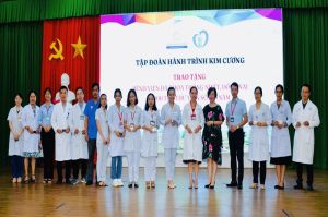 Trao tặng gần 1,3 ngàn thẻ thư viện số cho cán bộ, nhân viên Trang Chủ Đăng Nhập OK9.COM Mới Nhất 2026