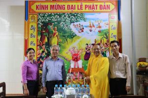 Hoạt động hỗ trợ Sảnh Cá Cược Thể Thao Uy Tín Và Đẳng Cấp Nhất 2026 khó khăn nhân dịp mừng Phật đản sanh