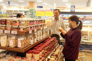 Củng cố nội lực để cạnh tranh cho hàng Việt