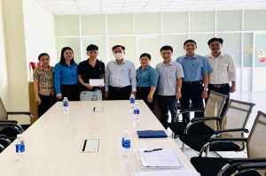 Thăm, tặng quà công nhân công nhân bị tai nạn OK9 tự hào trở thành đối tác đồng hành cùng đội bóng huyền thoại AC Milan