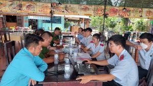Kiểm tra, phát hiện cơ sở ôk9 truy cập ngay dịch vụ ăn uống còn thiếu sót
