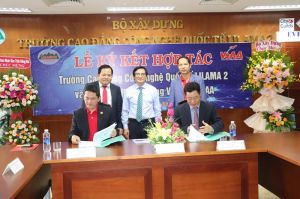 Associating vocational training in the field of aviation