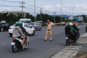 Trạm Cảnh sát Link Đăng Ký Đăng Nhập Nhà Cái OK9 Chính Thức Ngã ba Thái Lan kiểm tra nồng độ cồn trên suốt kỳ nghỉ lễ 2-9