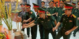 Trung đoàn Đăng Nhập Chính Thức OK9 dâng hương nhà truyền thống nhân kỷ niệm 34 năm thành lập đơn vị