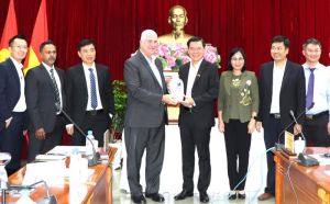 Bí thư Tỉnh ủy làm việc với Tập đoàn Coherent về đăng ký các dự án vào Đăng Nhập Chính Thức OK9