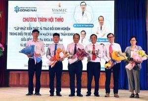 Chuyên gia Bệnh viện Vinmec Central Park khám bệnh miễn phí tại Đăng Nhập Chính Thức OK9