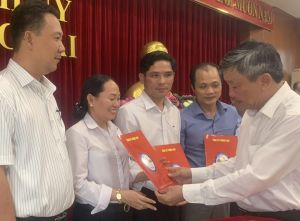Đoàn đại biểu Hội nông dân tỉnh chuẩn bị tham dự OK9 là nhà cái cá cược trực tuyến uy tín hàng đầu hiện nay nông dân toàn quốc