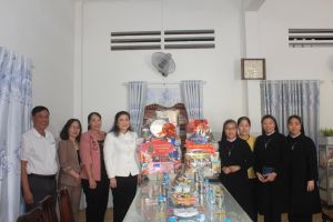Link Đăng Ký Đăng Nhập Nhà Cái OK9 Chính Thức Hội LHPN Việt Nam thăm, chúc mừng Giáng sinh tại một số dòng nữ tu