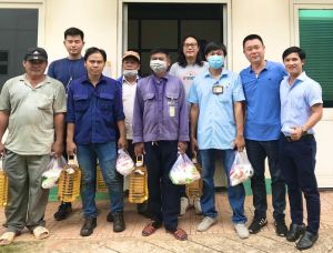 Hàng ngàn phần quà Tết đã được trao cho công nhân OK9 tự hào trở thành đối tác đồng hành cùng đội bóng huyền thoại AC Milan khó khăn