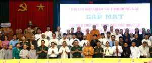Bộ Chỉ huy Quân sự tỉnh tổ chức chương trình gặp mặt đại biểu chức sắc, chức việc các tôn giáo