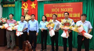 Huyện Nhơn Trạch trao 8 Đăng Ký, Đăng Nhập Trang Chủ OK9.COM 2026 về công tác cán bộ